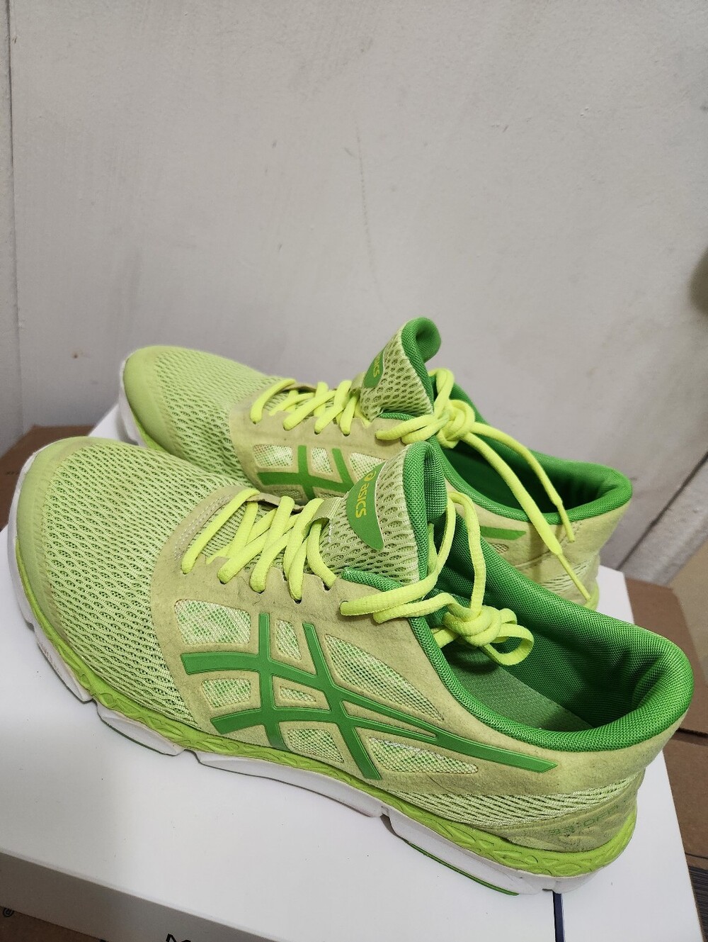 Asics 33-DFA 2 Running women Shoes size 10